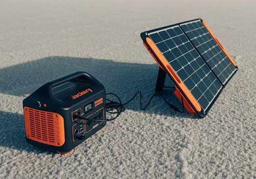 Jackery Are Solar Chargers 