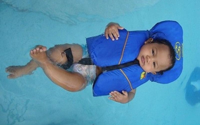 Can a 6 Month Old Wear a Life Jacket FI